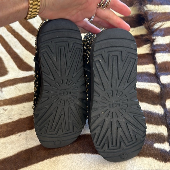 Jimmy Choo UGGS size8 - Picture 4 of 7